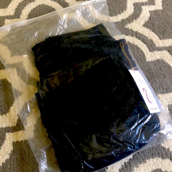 Duberess Black Pants - Picture 2 of 6